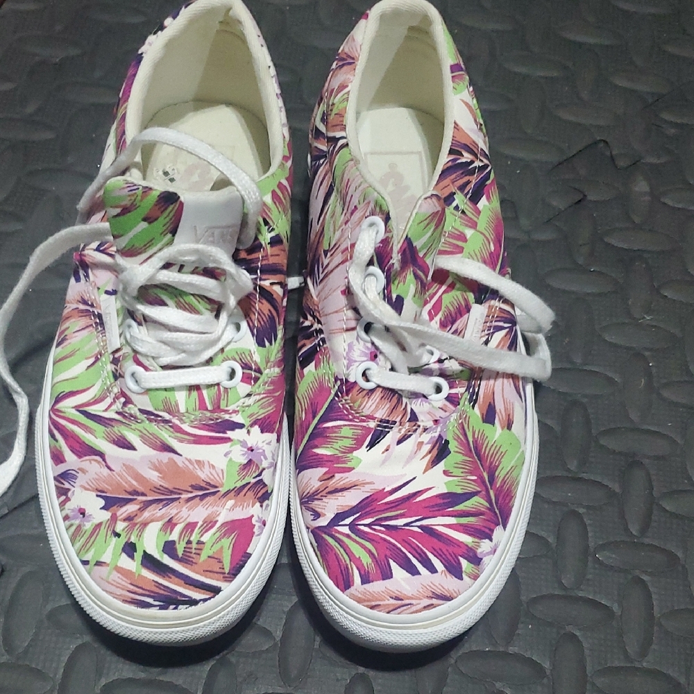 Vans Women's  Doheny Platform Low Top
